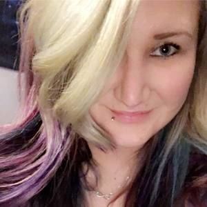 Meet your Posher, Lacye